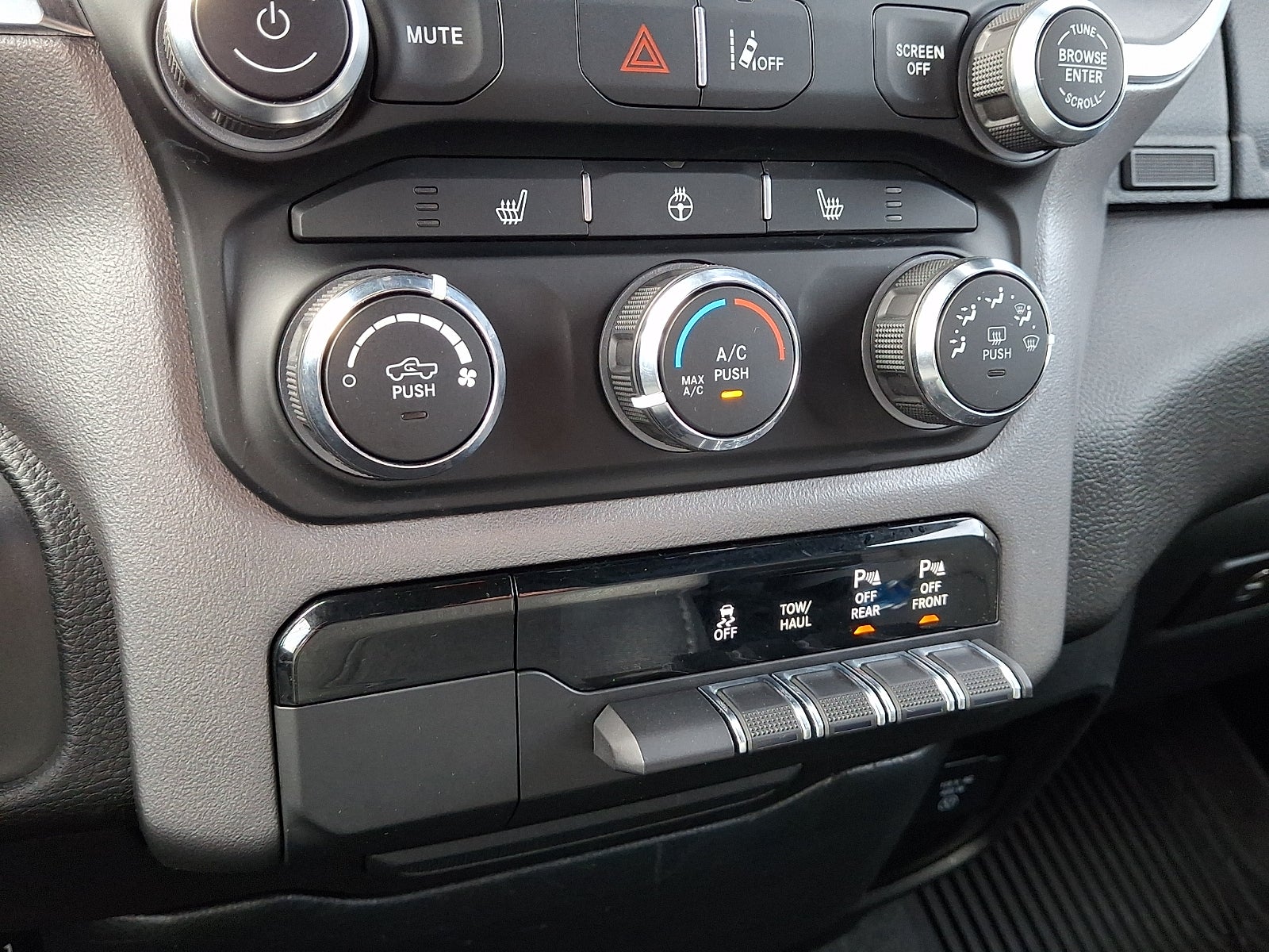 2024 RAM 1500 Big Horn