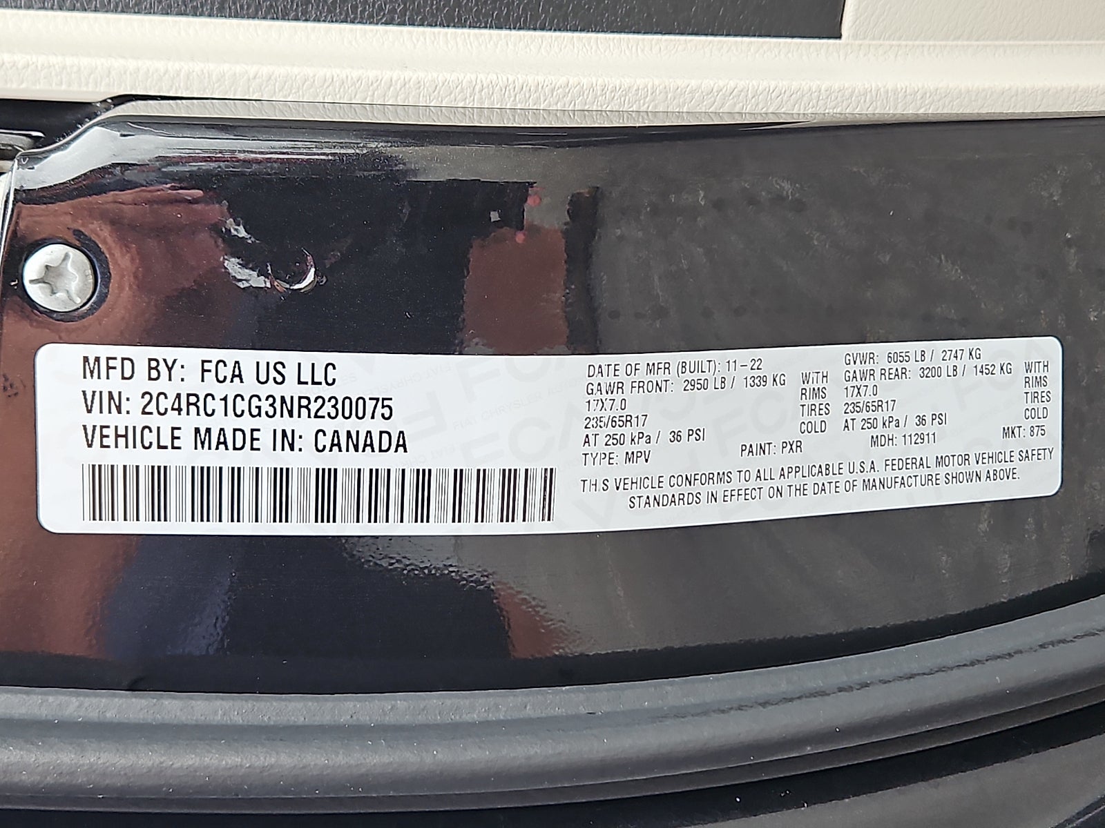 2022 Chrysler Voyager LX