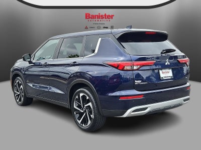 2024 Mitsubishi Outlander SE