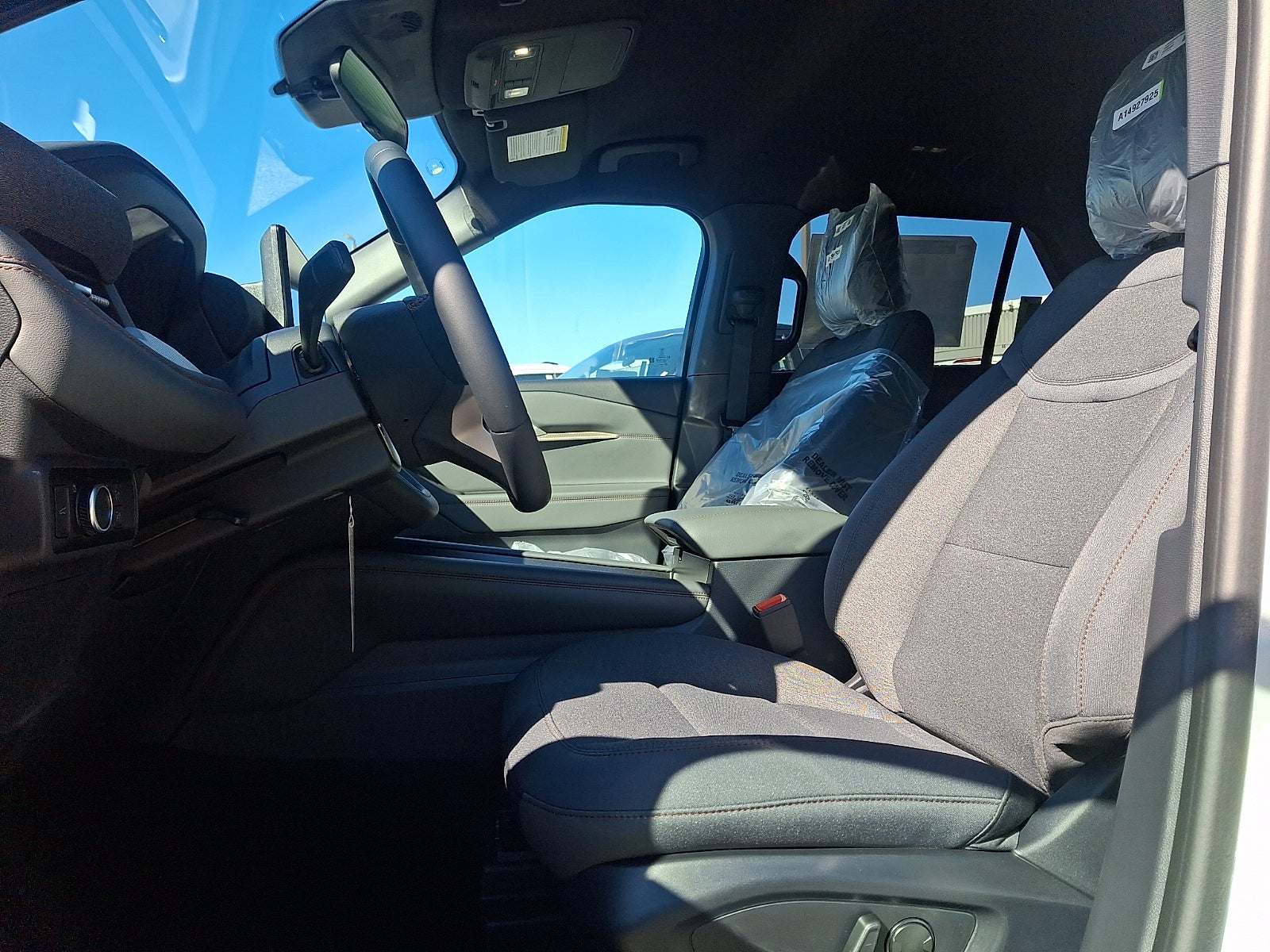 2027 Ford Explorer Active w/200A Pkg