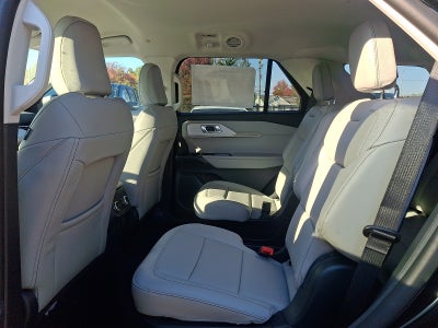 2026 Ford Explorer Active w/200A Pkg
