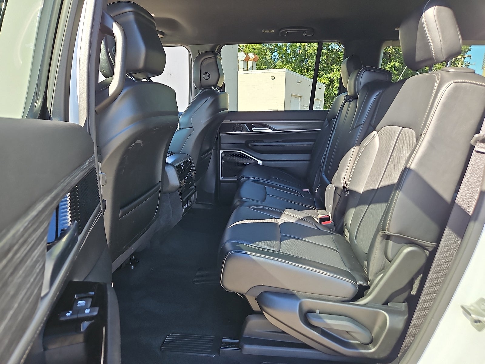 2024 Jeep Wagoneer L Series II 4x4