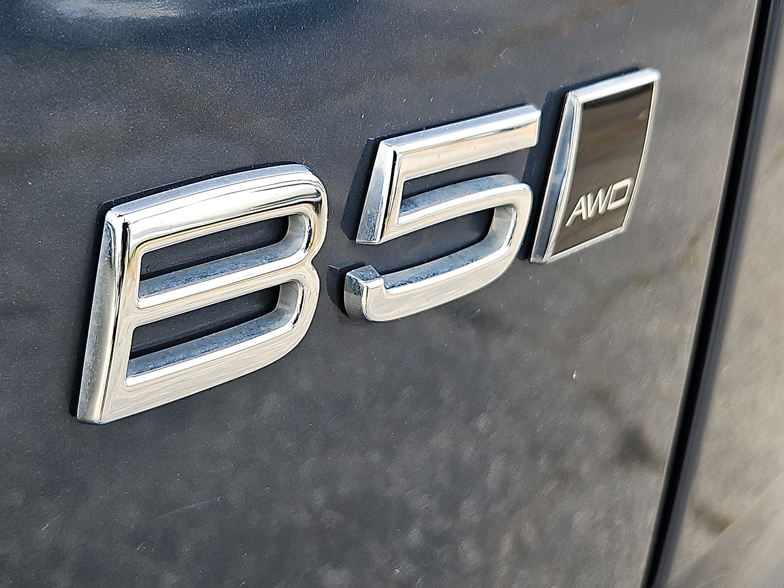 2022 Volvo XC60 B5 Momentum
