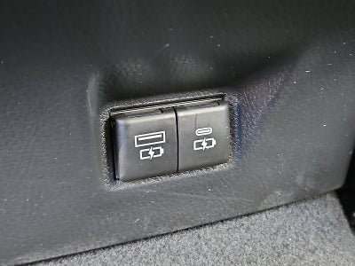 2025 Toyota Camry Hybrid LE