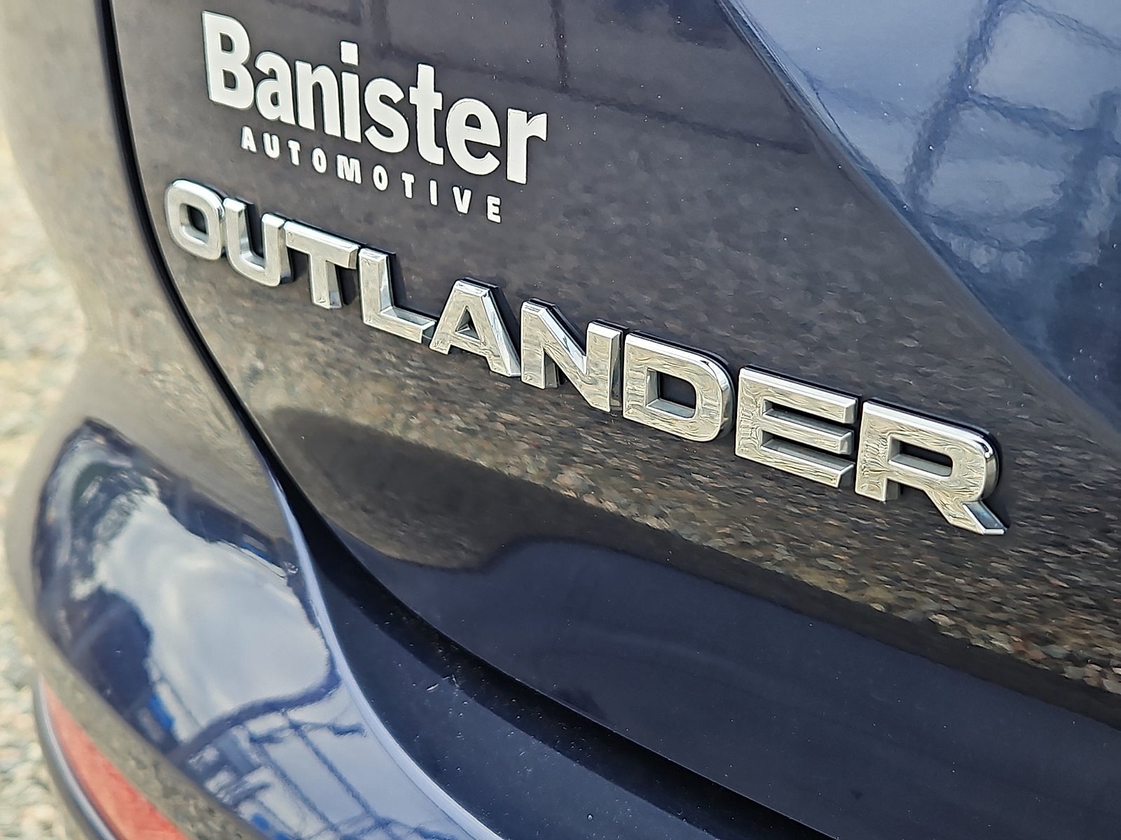 2022 Mitsubishi Outlander SE